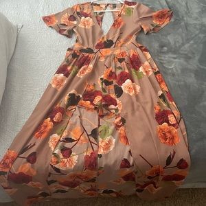Autumn, Fall, Floral print romper maxi dress w/ v cut neck. Windsor. Size: Small